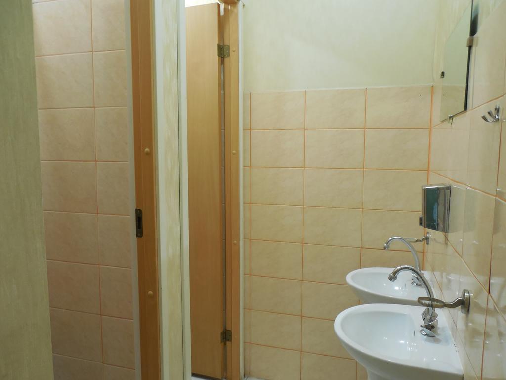 Elizabeth'S Yh Rooms Riga Exterior foto