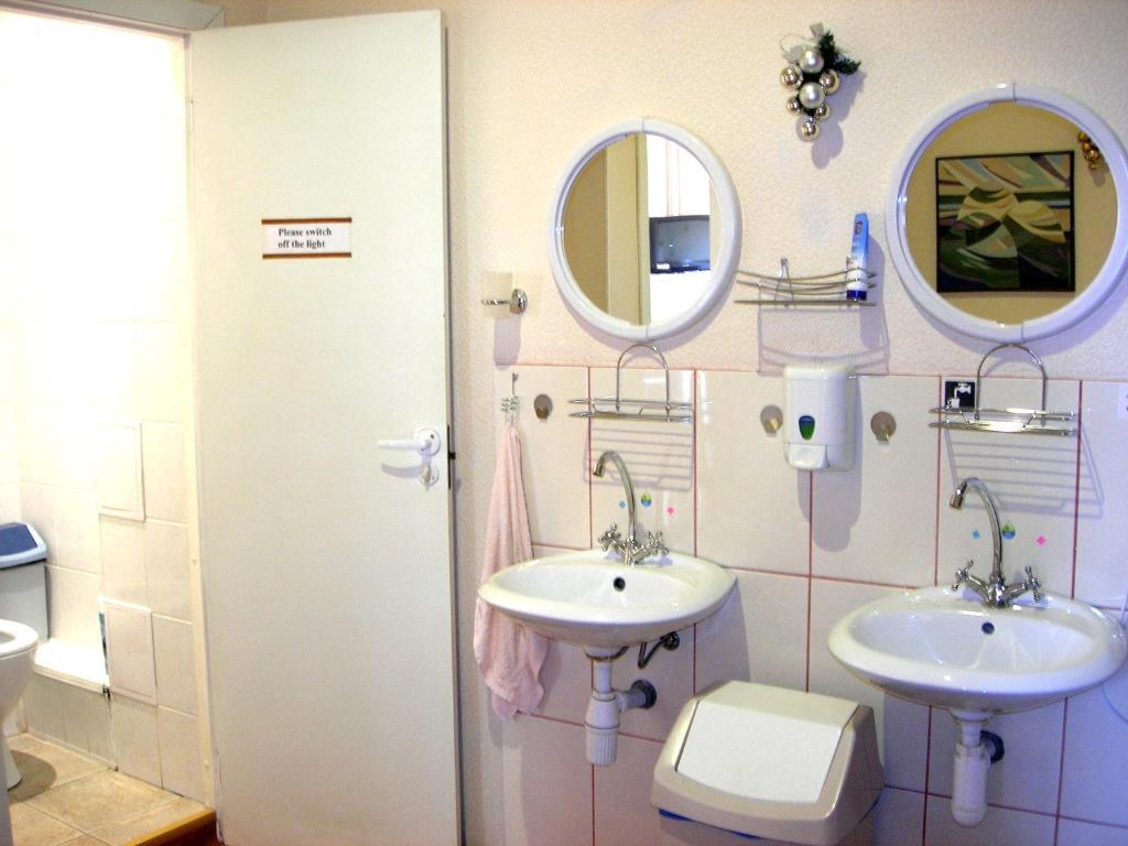 Elizabeth'S Yh Rooms Riga Exterior foto